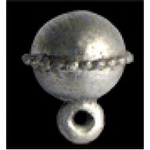 Button in pewter 004, XIII century